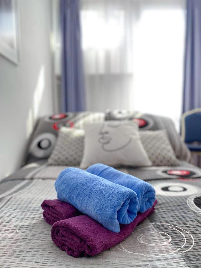 Room №3 Grzybowska 5 The Very Center Of ワルシャワ エクステリア 写真
